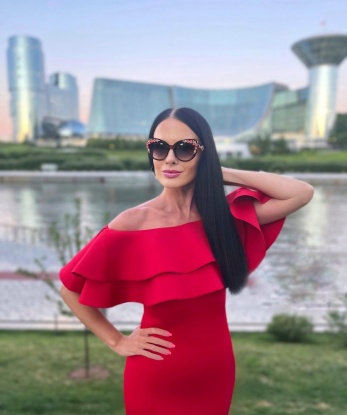 Фатима, 35